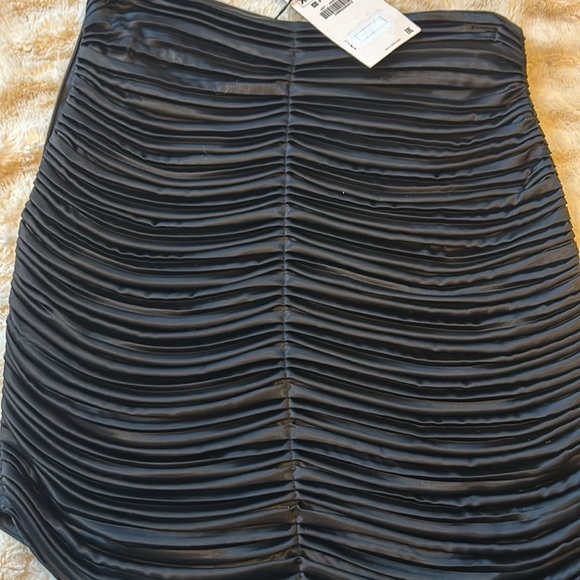 Zara skirt - Picture 4 of 7